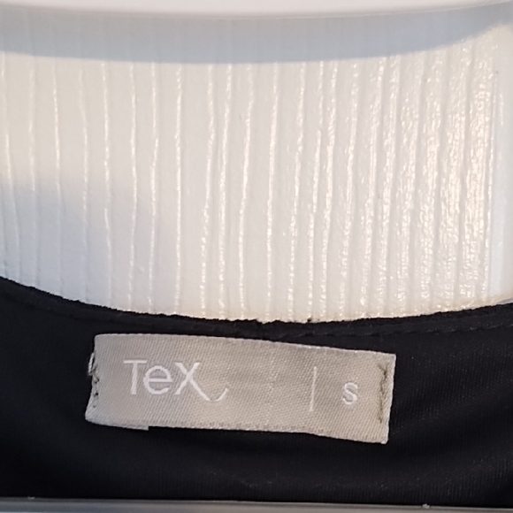 Chic Black Sleeveless Mini Dress - Picture 2 of 3